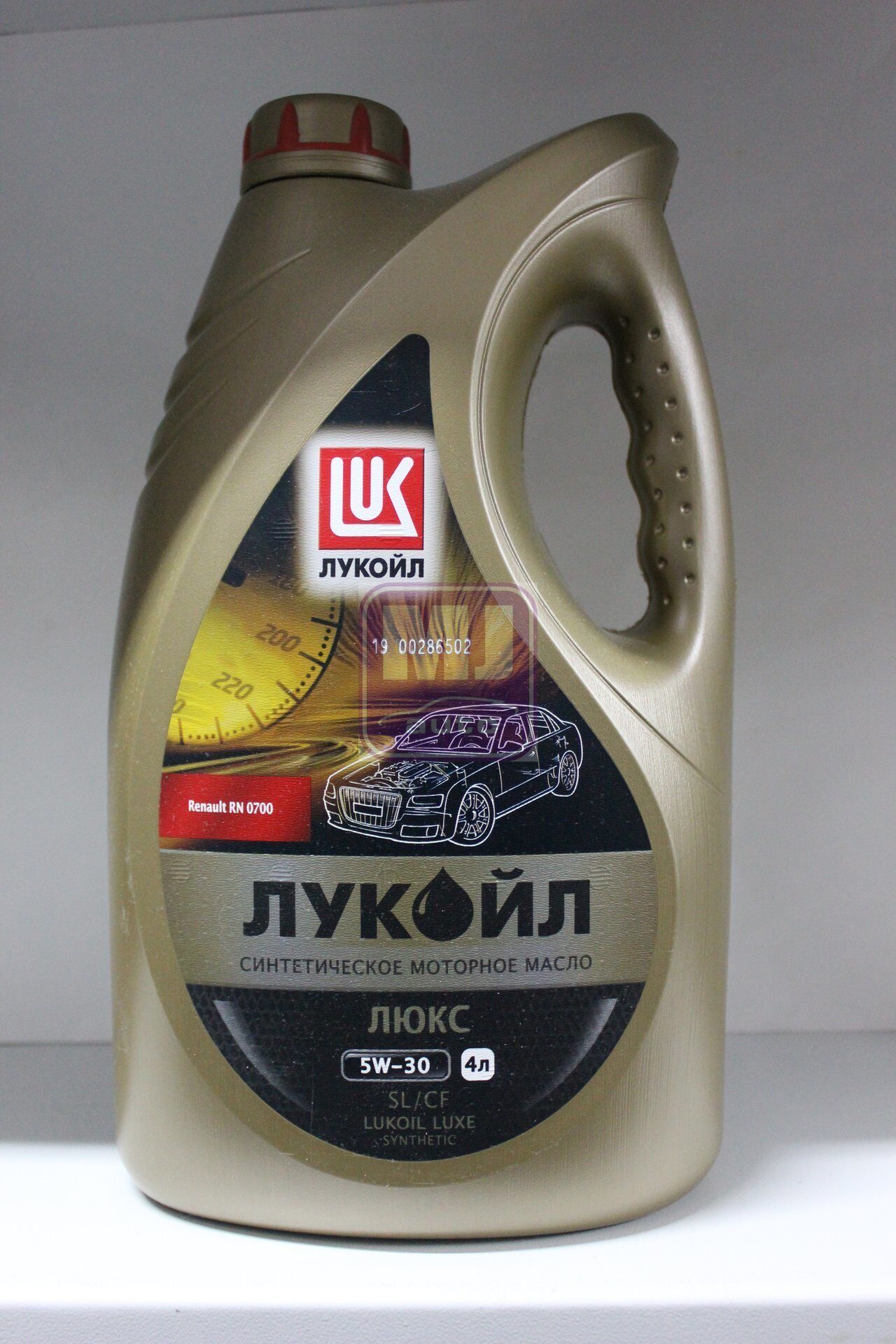 Цена масла лукойл 5 40. Lukoil Люкс 5w-30. Лукойл Люкс 5w30 синтетика. Моторное масло Лукойл 5w30 синтетика. Лукойл Люкс 5w30 Ford.